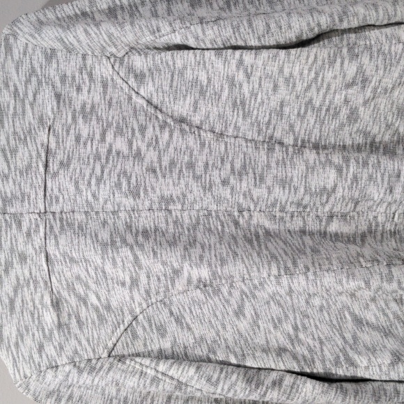 CAbi Women's Neo Jacket Space Dye Grays White Size Medium EUC Full Zip Soft - Picture 9 of 10